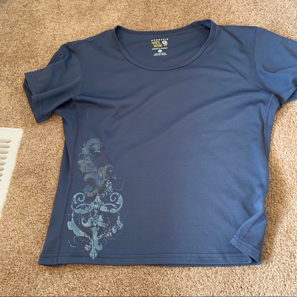Breathable Mountain Hardware shirt